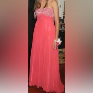 Size 2 Night Moves Prom Collection